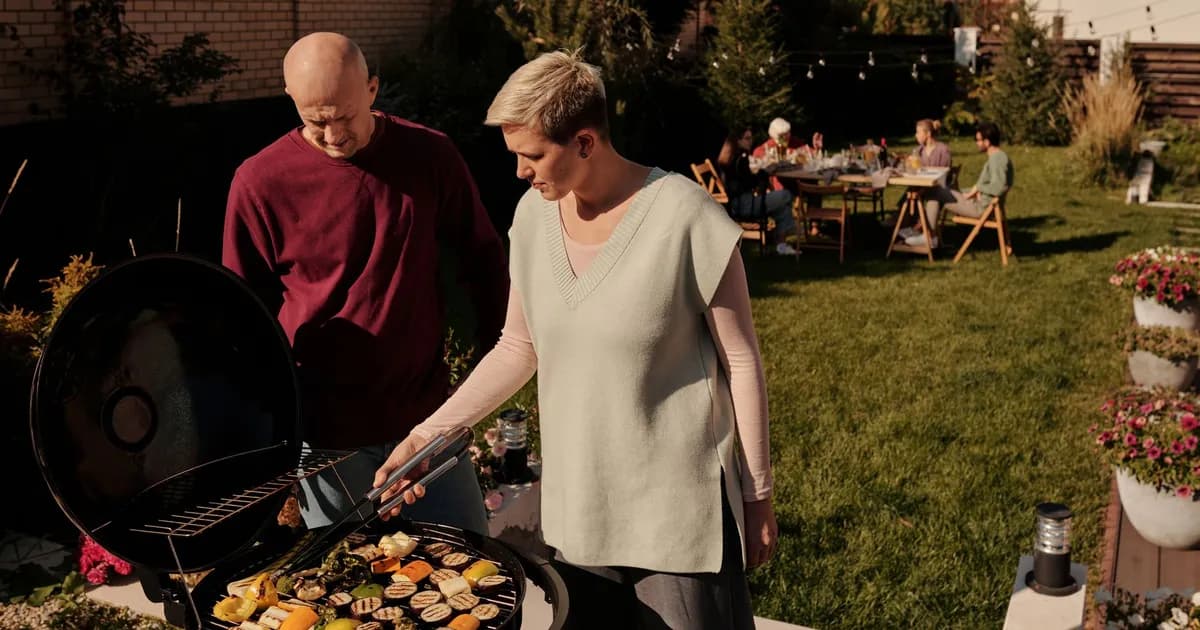 Couples Shower: How to Plan It and What to Put on the Registry